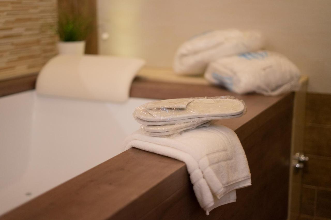 Il Semaforo Sila Hotel Таверна Екстериор снимка