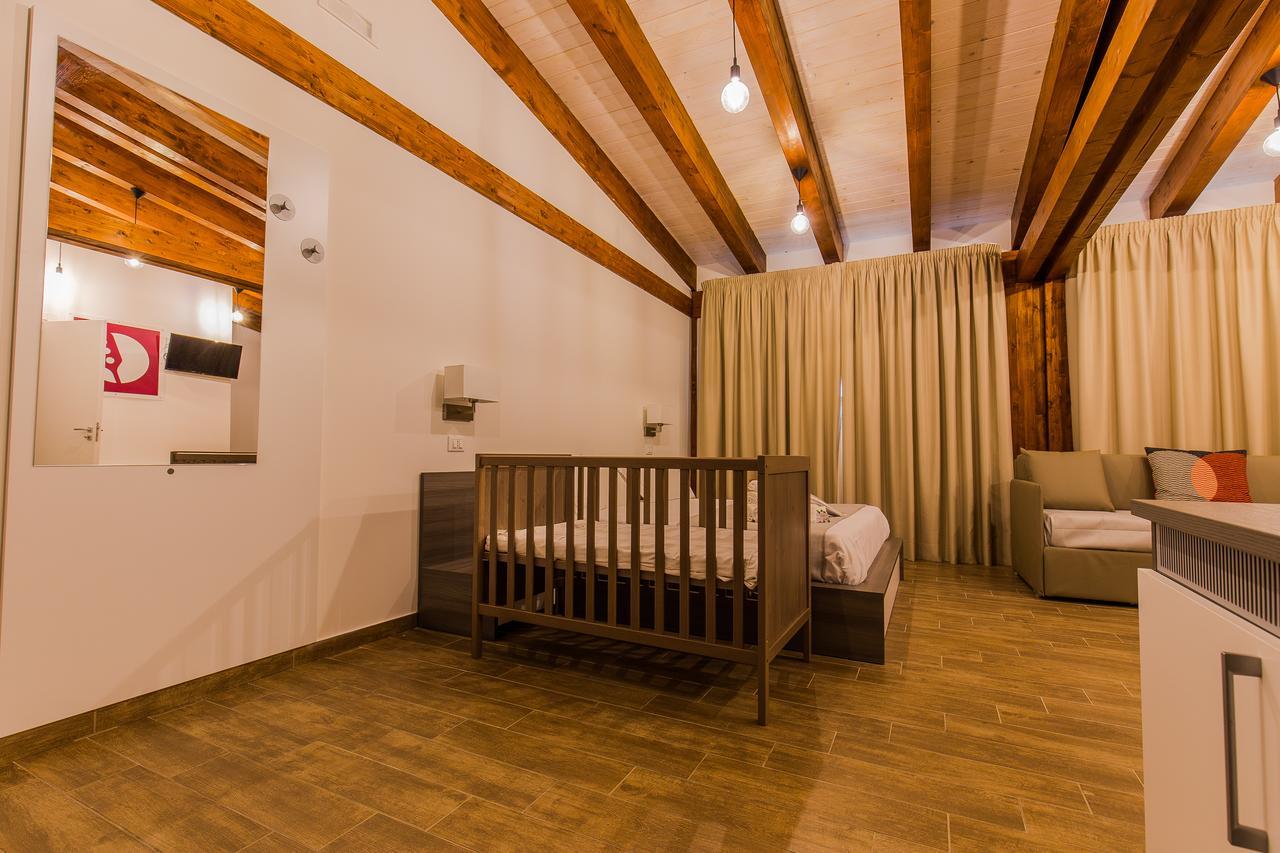 Il Semaforo Sila Hotel Таверна Екстериор снимка