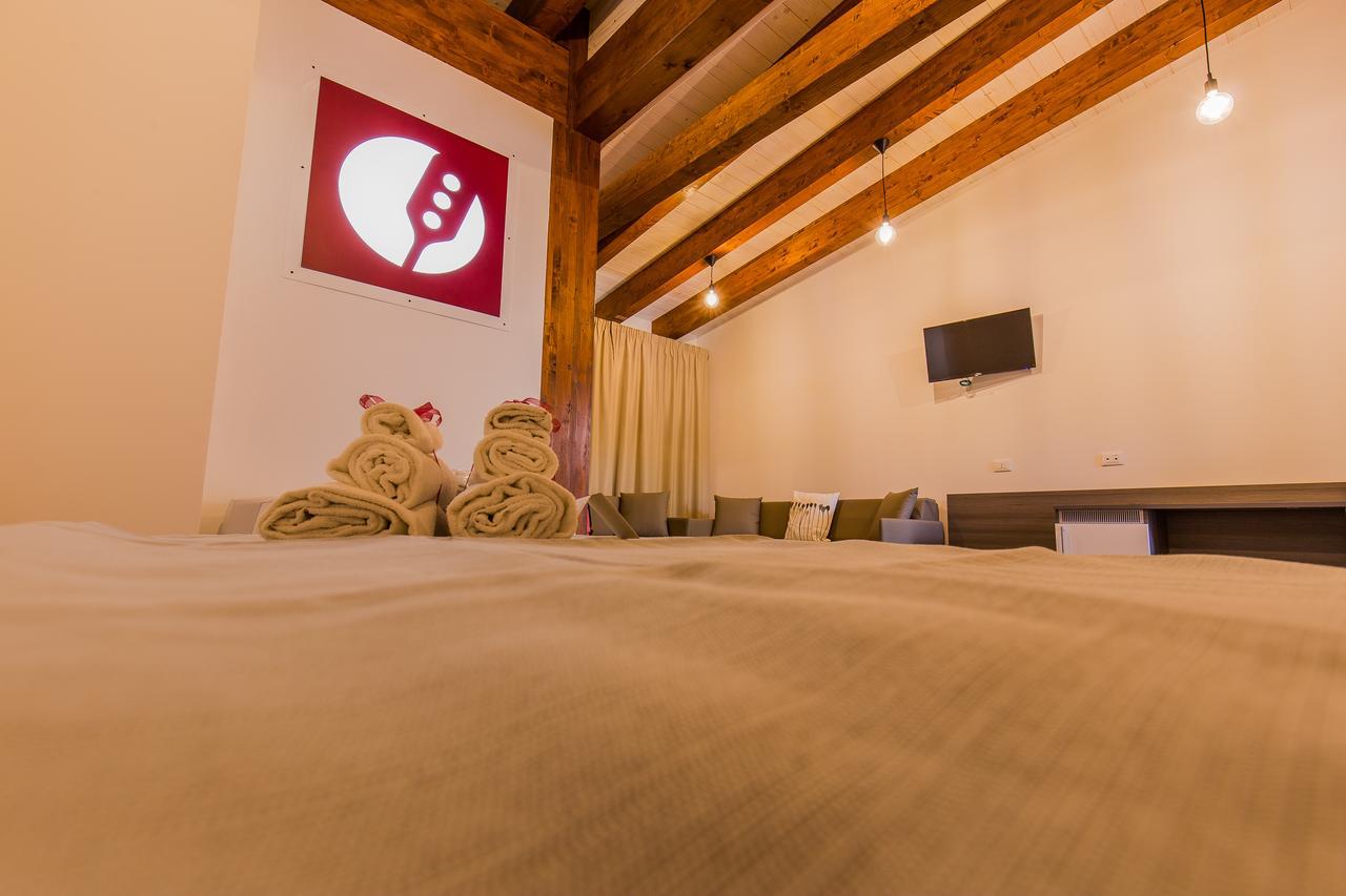 Il Semaforo Sila Hotel Таверна Екстериор снимка